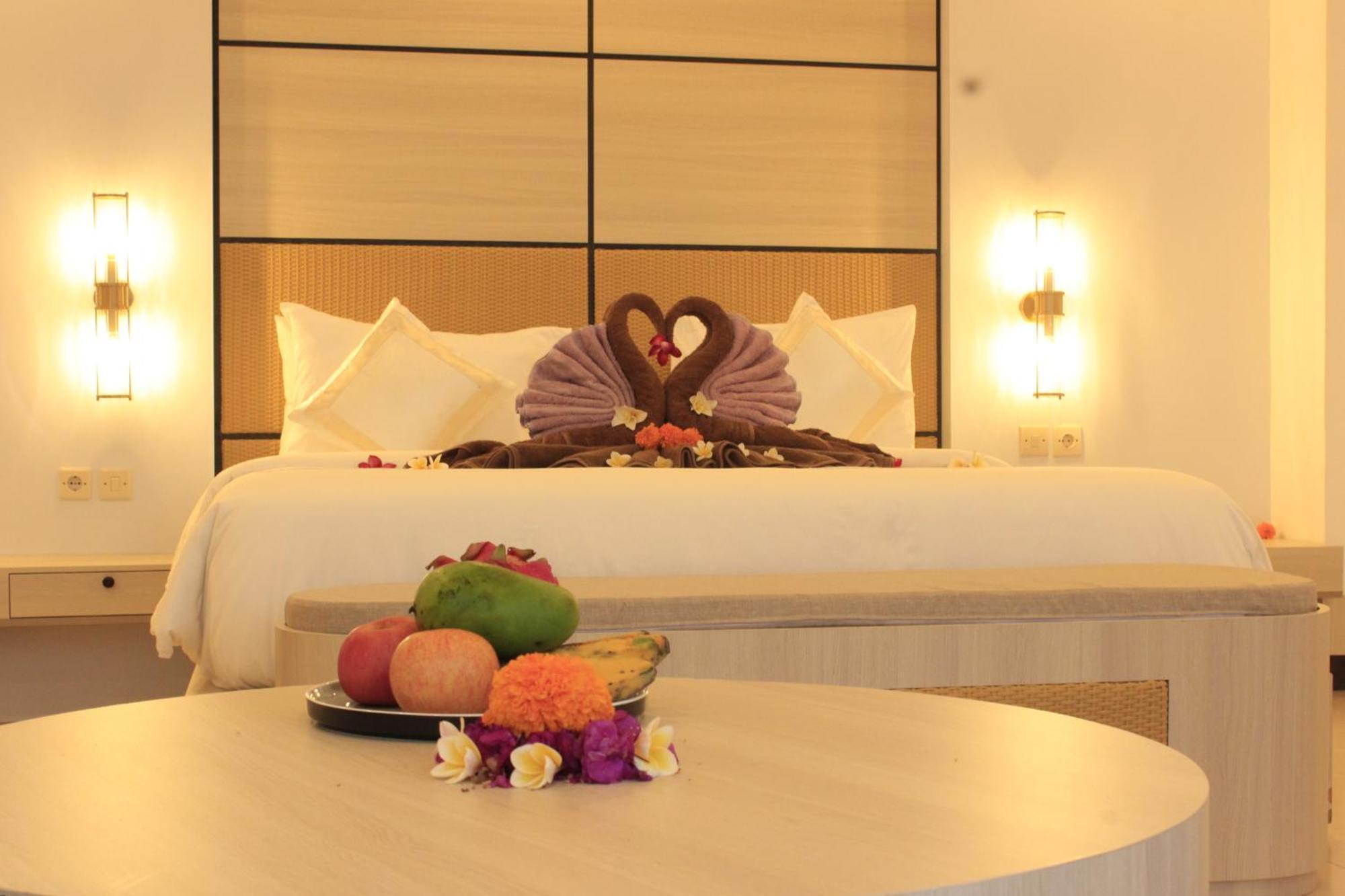 Suite Ocean Blue Batununggul Экстерьер фото
